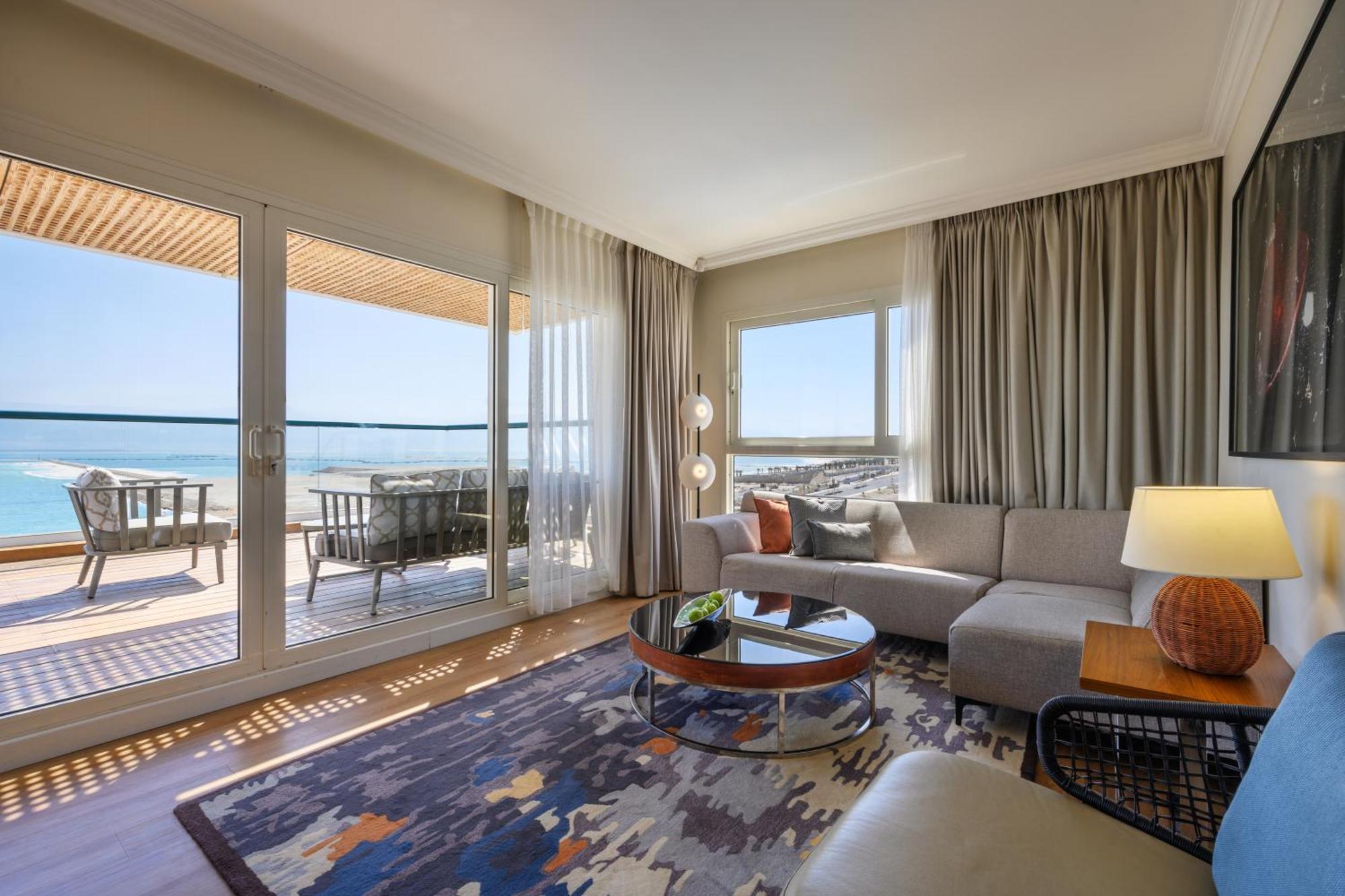 Nevo By Isrotel Collection Ein Bokek Luaran gambar Suite at the Hilton Tel Aviv