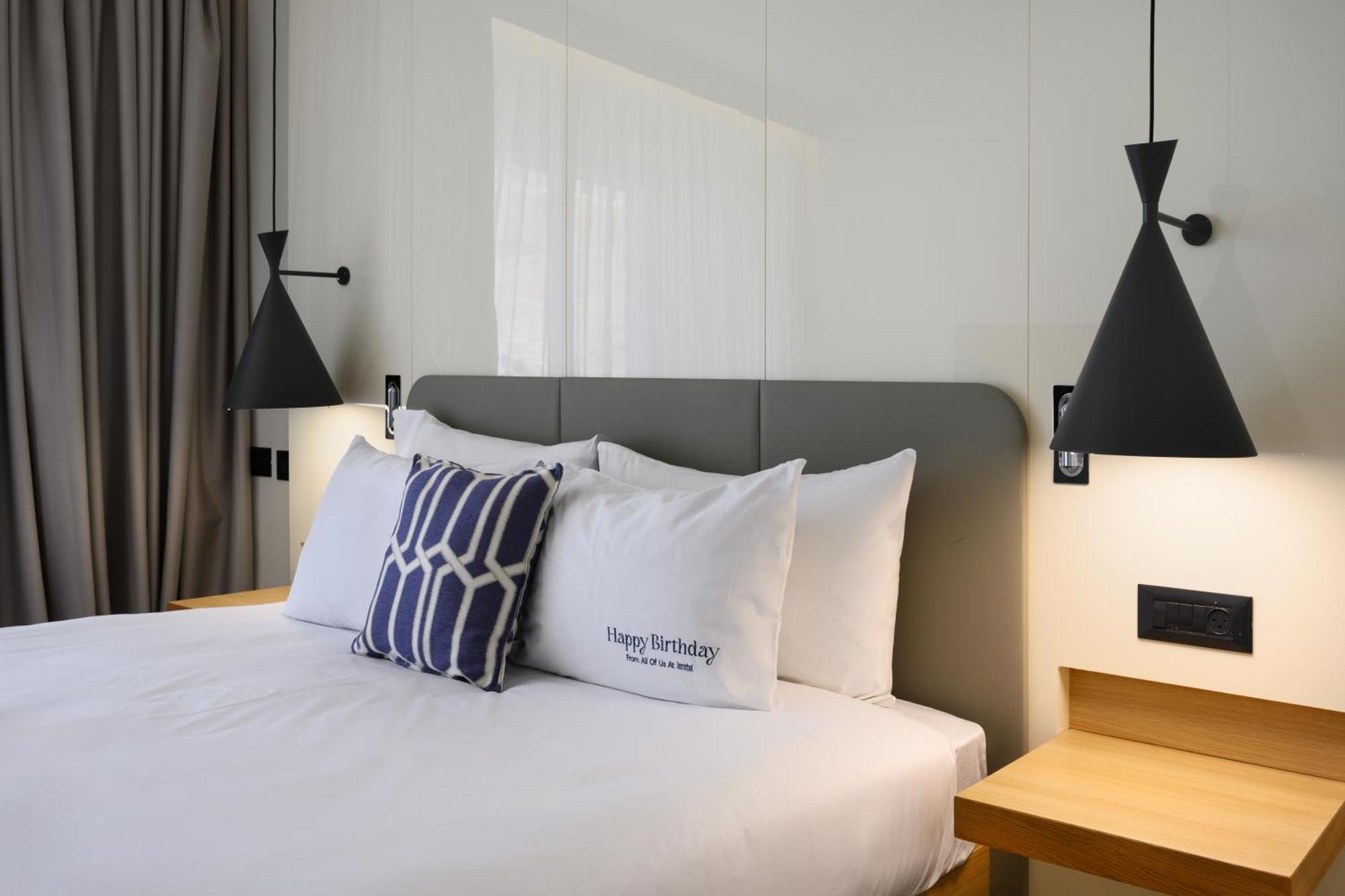 Nevo By Isrotel Collection Ein Bokek Luaran gambar A bedroom at the hotel